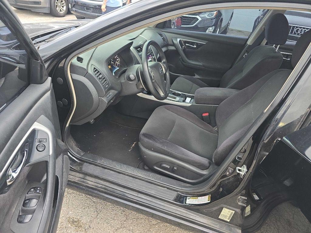 Nissan Altima 4dr Sdn V6 3.5 S 2013