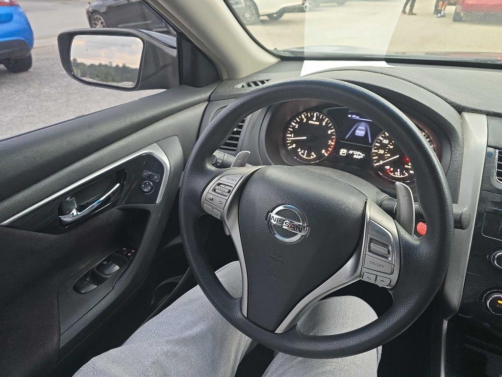 Nissan Altima 4dr Sdn V6 3.5 S 2013