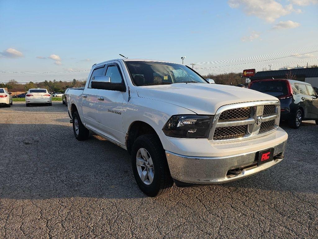 RAM 1500 4WD Crew Cab 140.5" SLT 2011