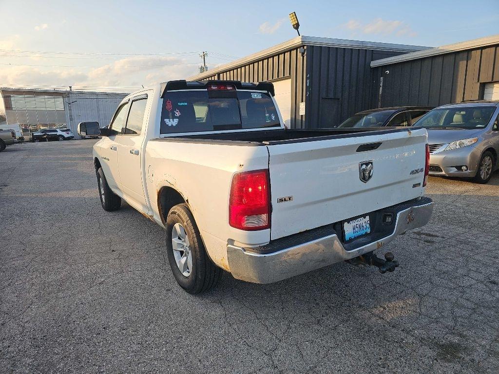 RAM 1500 4WD Crew Cab 140.5" SLT 2011
