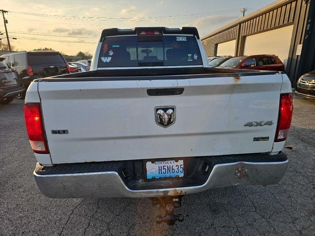 RAM 1500 4WD Crew Cab 140.5" SLT 2011