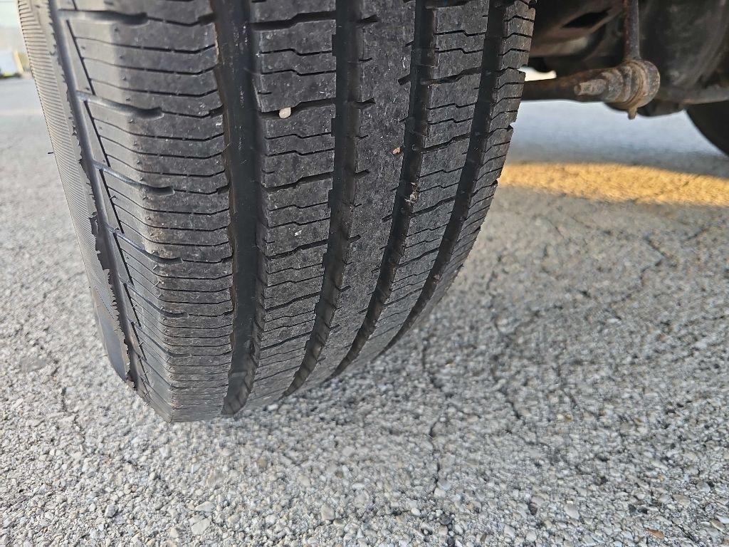 RAM 1500 4WD Crew Cab 140.5" SLT 2011