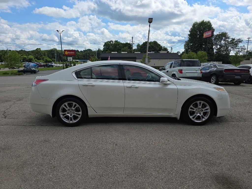 Acura TL 6-Speed AT with Tech Package 2010