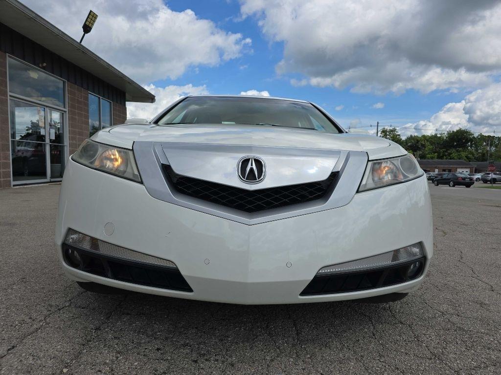 Acura TL 6-Speed AT with Tech Package 2010