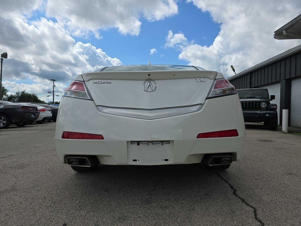 Acura TL 6-Speed AT with Tech Package 2010