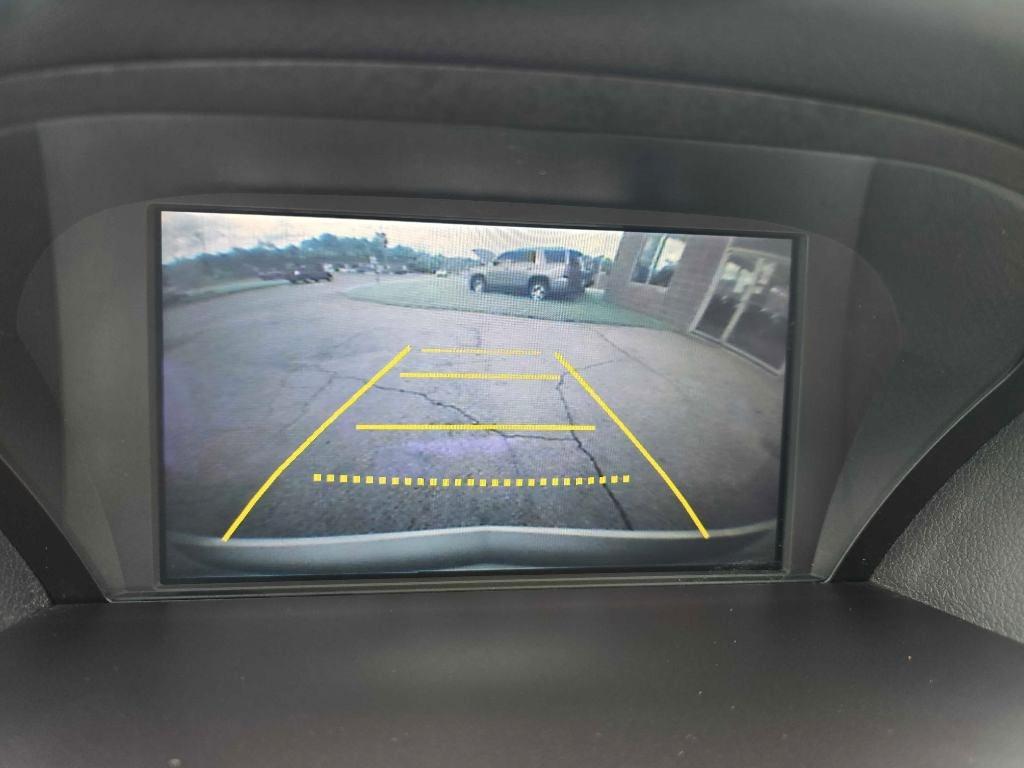 Acura TL 6-Speed AT with Tech Package 2010