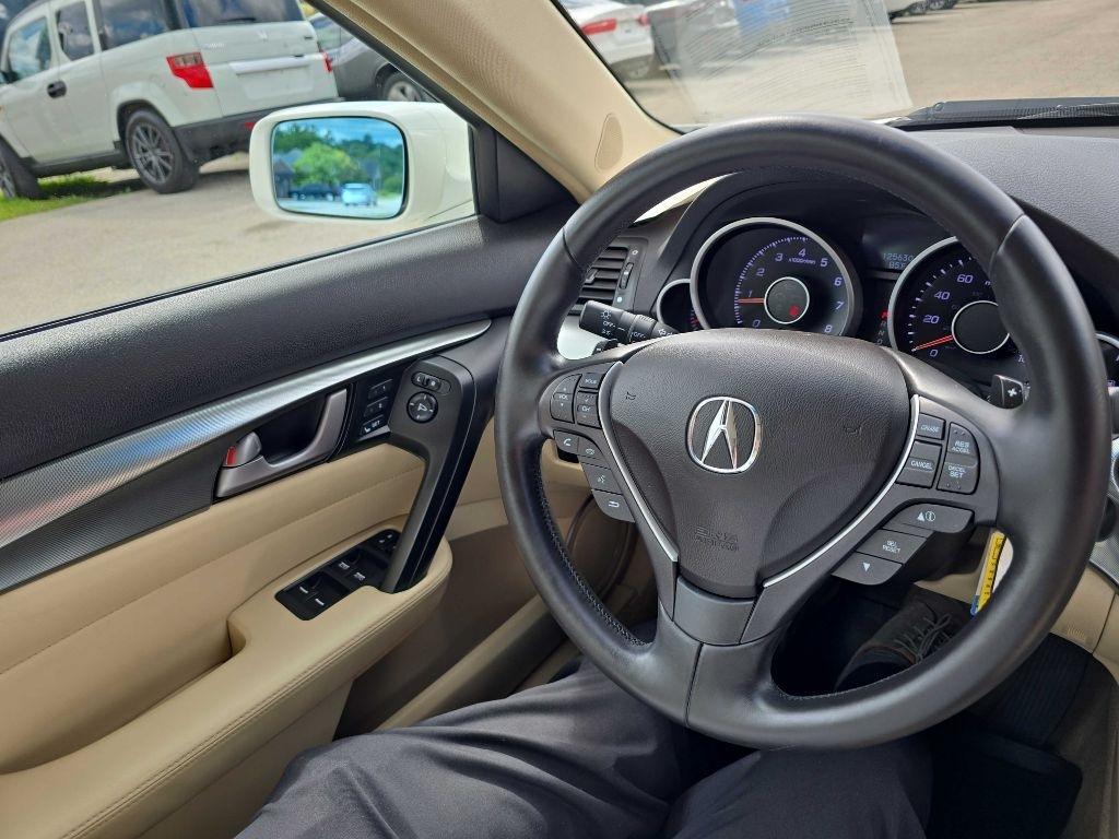 Acura TL 6-Speed AT with Tech Package 2010