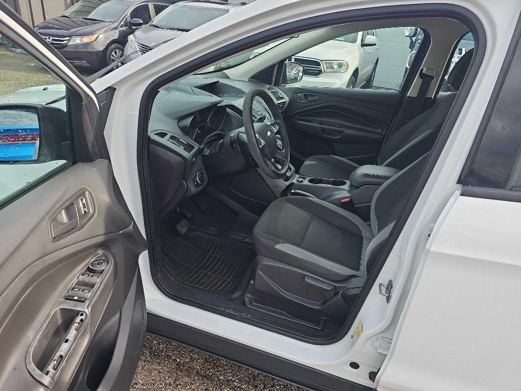 Ford Escape FWD 4dr S 2013