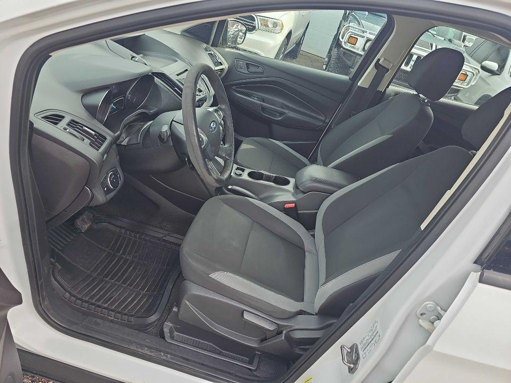 Ford Escape FWD 4dr S 2013