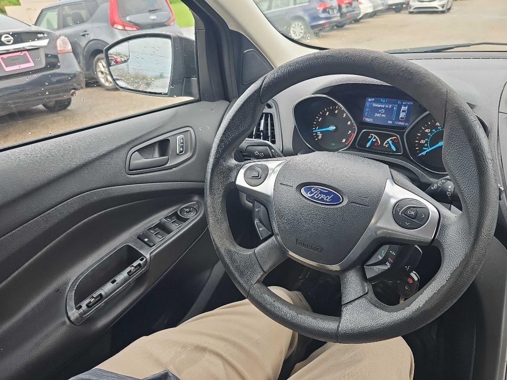 Ford Escape FWD 4dr S 2013