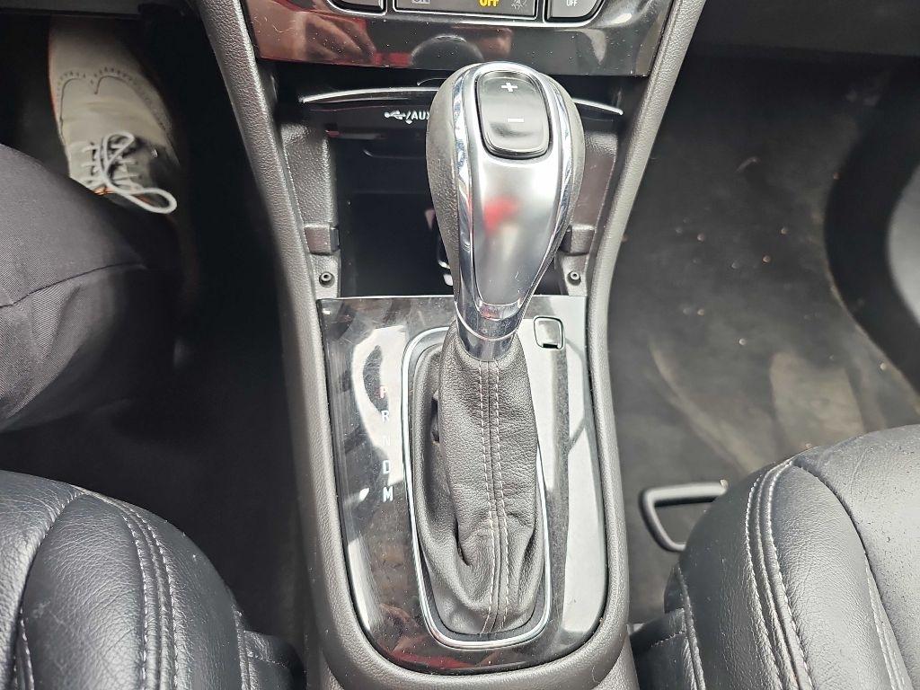 Buick Encore FWD 4dr Sport Touring 2020