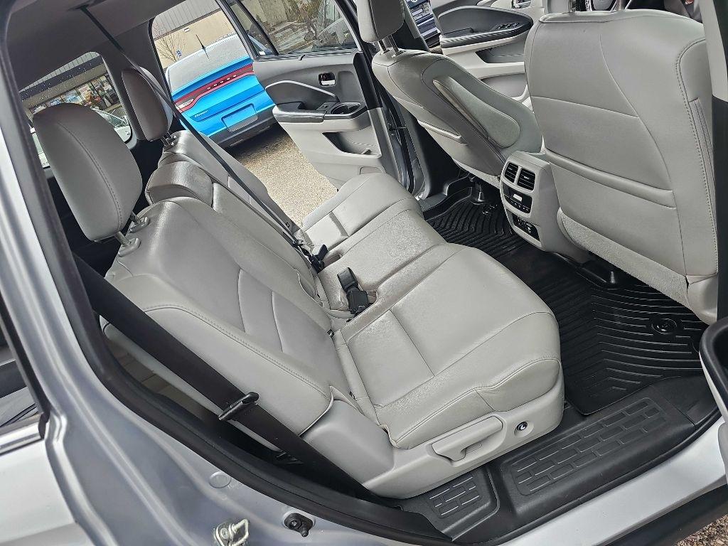 Honda Pilot 2WD 4dr EX-L w/RES 2016