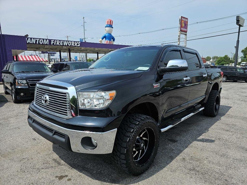 Toyota Tundra 4WD Truck CrewMax 5.7L FFV V8 6-Spd AT Platinum (Natl) 2013