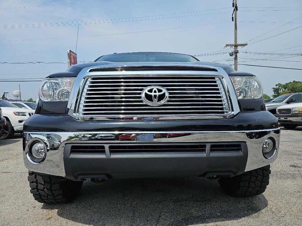 Toyota Tundra 4WD Truck CrewMax 5.7L FFV V8 6-Spd AT Platinum (Natl) 2013