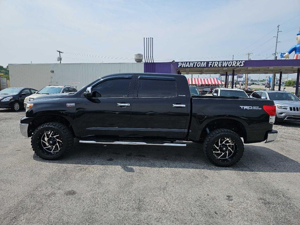 Toyota Tundra 4WD Truck CrewMax 5.7L FFV V8 6-Spd AT Platinum (Natl) 2013