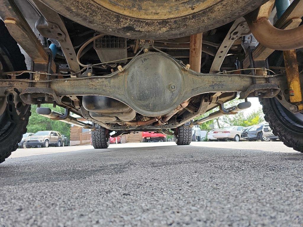 Toyota Tundra 4WD Truck CrewMax 5.7L FFV V8 6-Spd AT Platinum (Natl) 2013