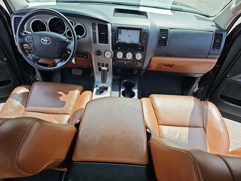 Toyota Tundra 4WD Truck CrewMax 5.7L FFV V8 6-Spd AT Platinum (Natl) 2013