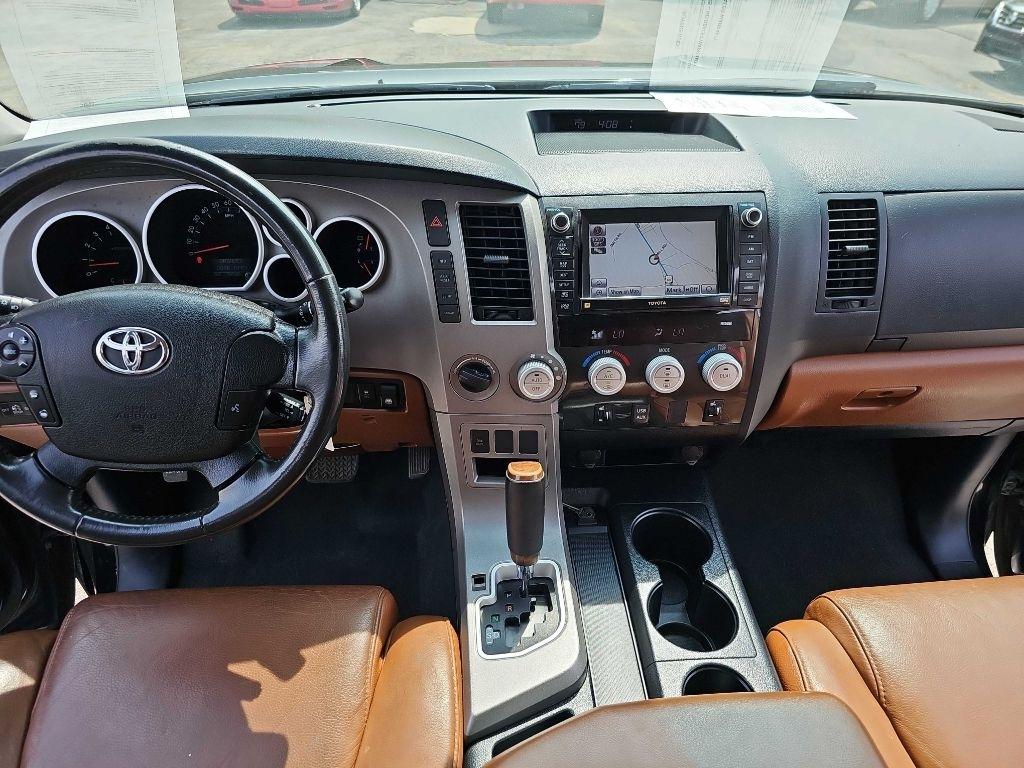 Toyota Tundra 4WD Truck CrewMax 5.7L FFV V8 6-Spd AT Platinum (Natl) 2013