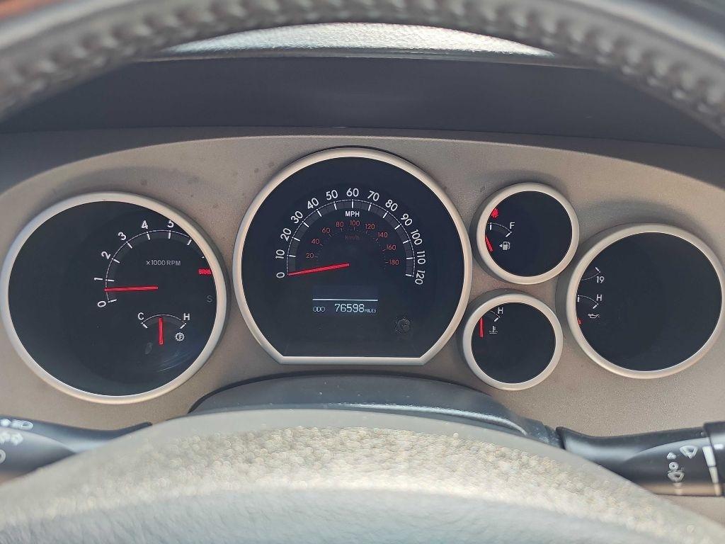 Toyota Tundra 4WD Truck CrewMax 5.7L FFV V8 6-Spd AT Platinum (Natl) 2013