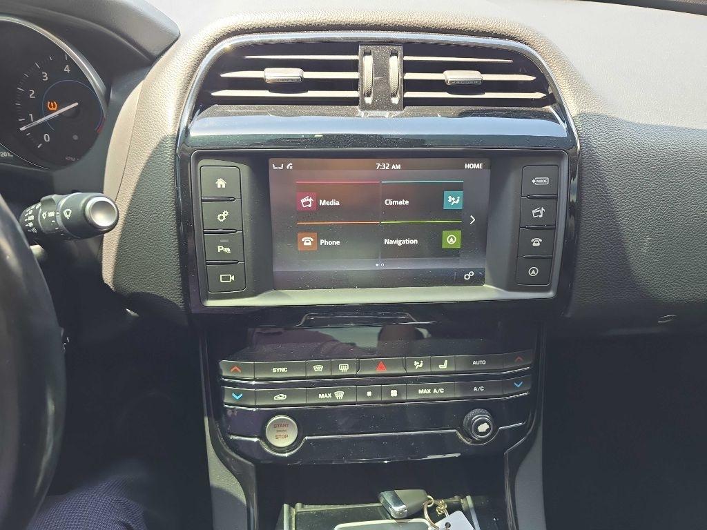 Jaguar XE 35t Premium AWD 2017