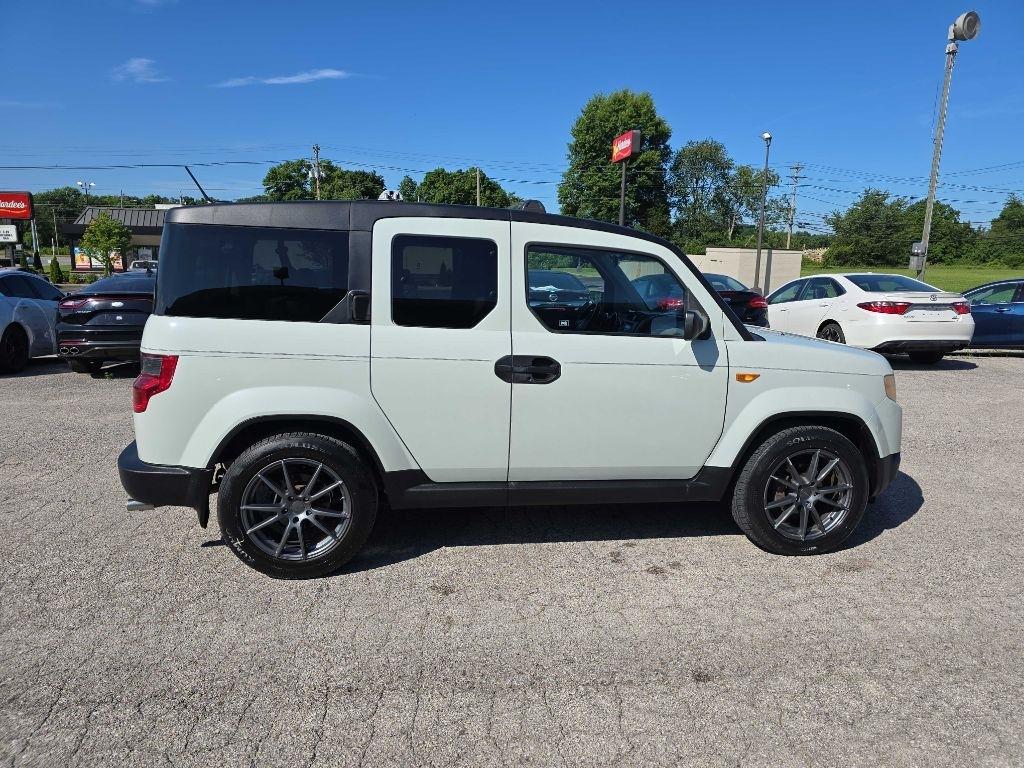 Honda Element  2010