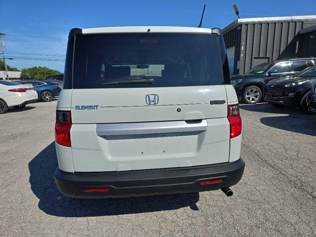 Honda Element  2010