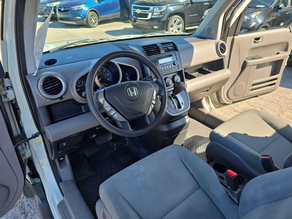 Honda Element  2010