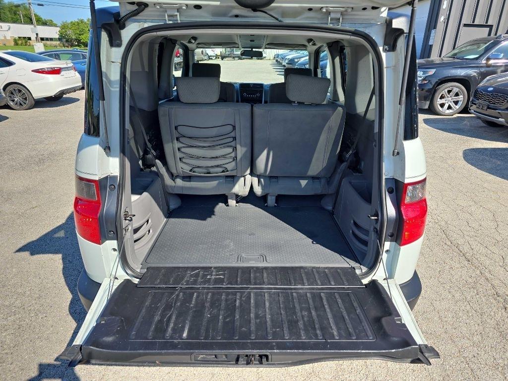 Honda Element  2010