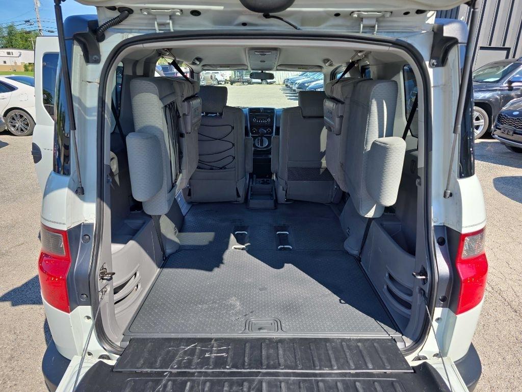 Honda Element  2010