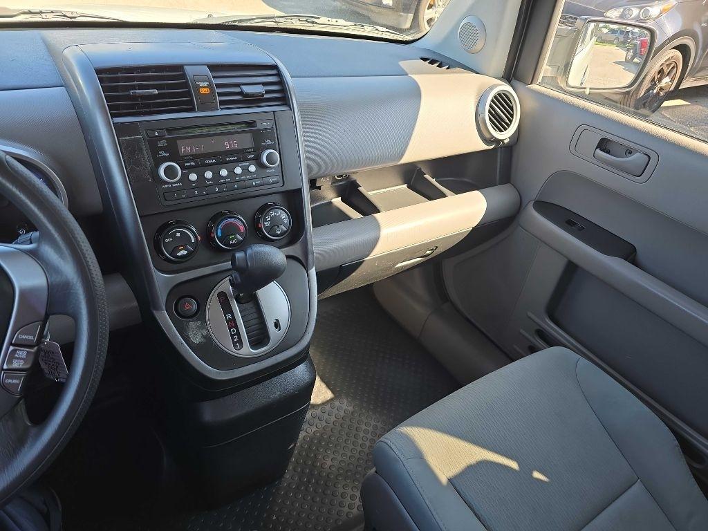 Honda Element  2010