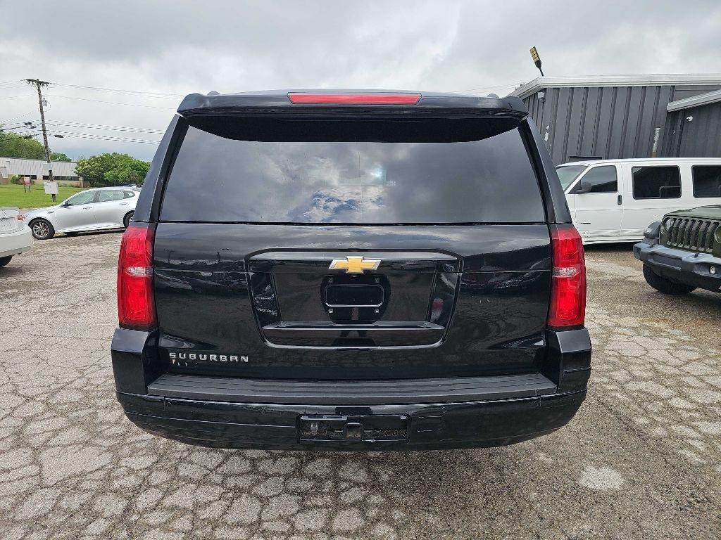 Chevrolet Suburban 4WD 4dr LT 2015