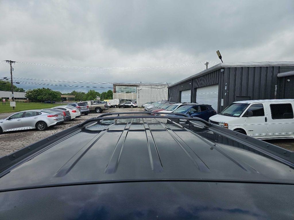 Chevrolet Suburban 4WD 4dr LT 2015