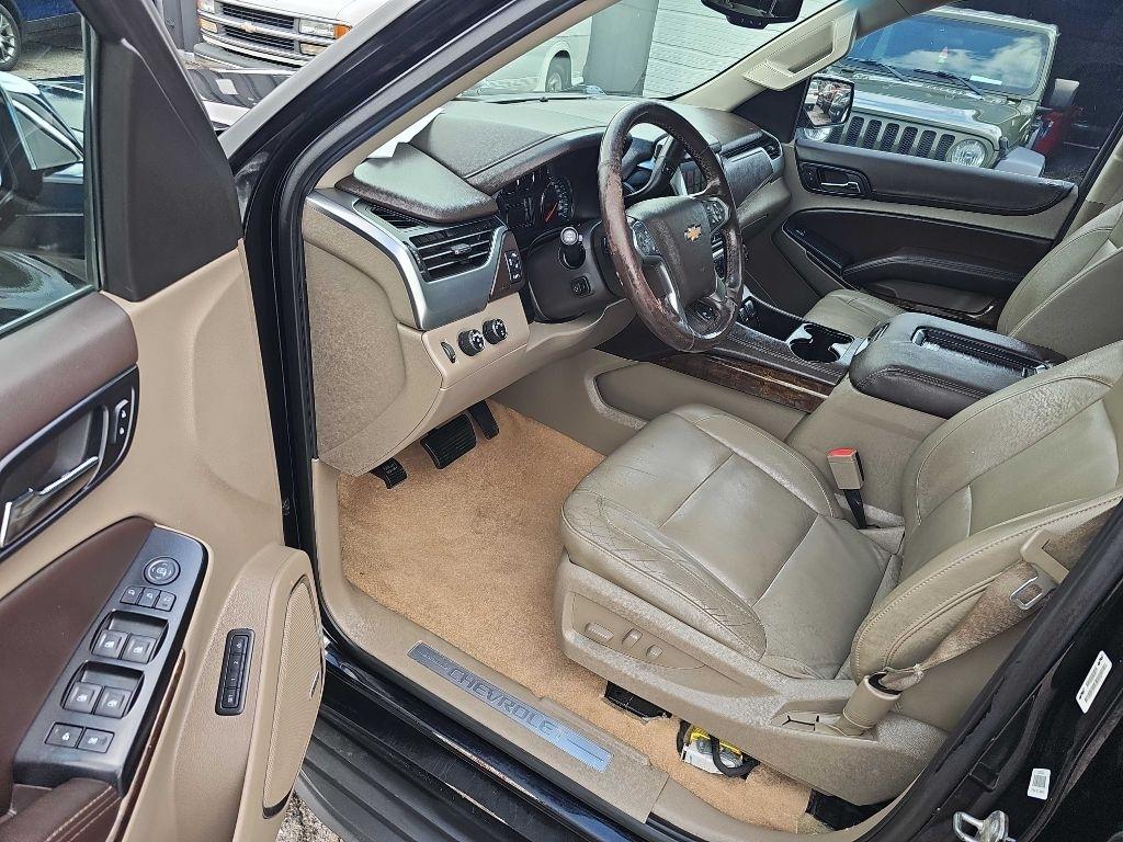 Chevrolet Suburban 4WD 4dr LT 2015