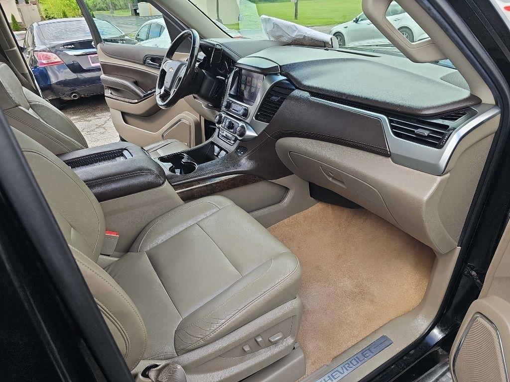 Chevrolet Suburban 4WD 4dr LT 2015