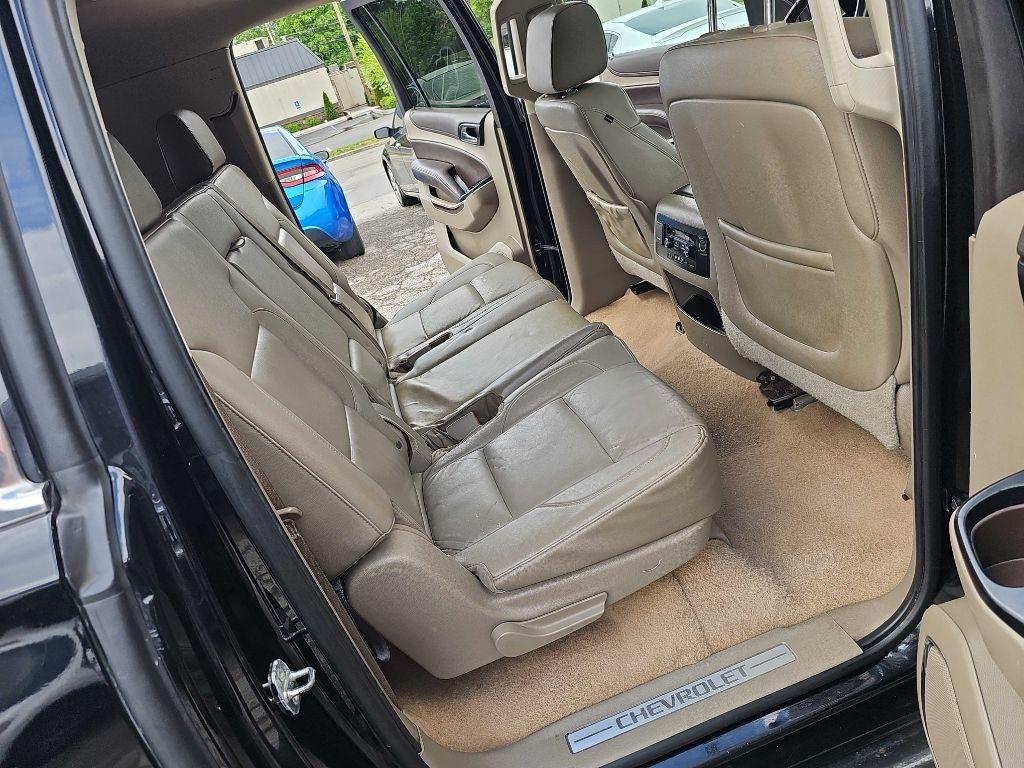 Chevrolet Suburban 4WD 4dr LT 2015