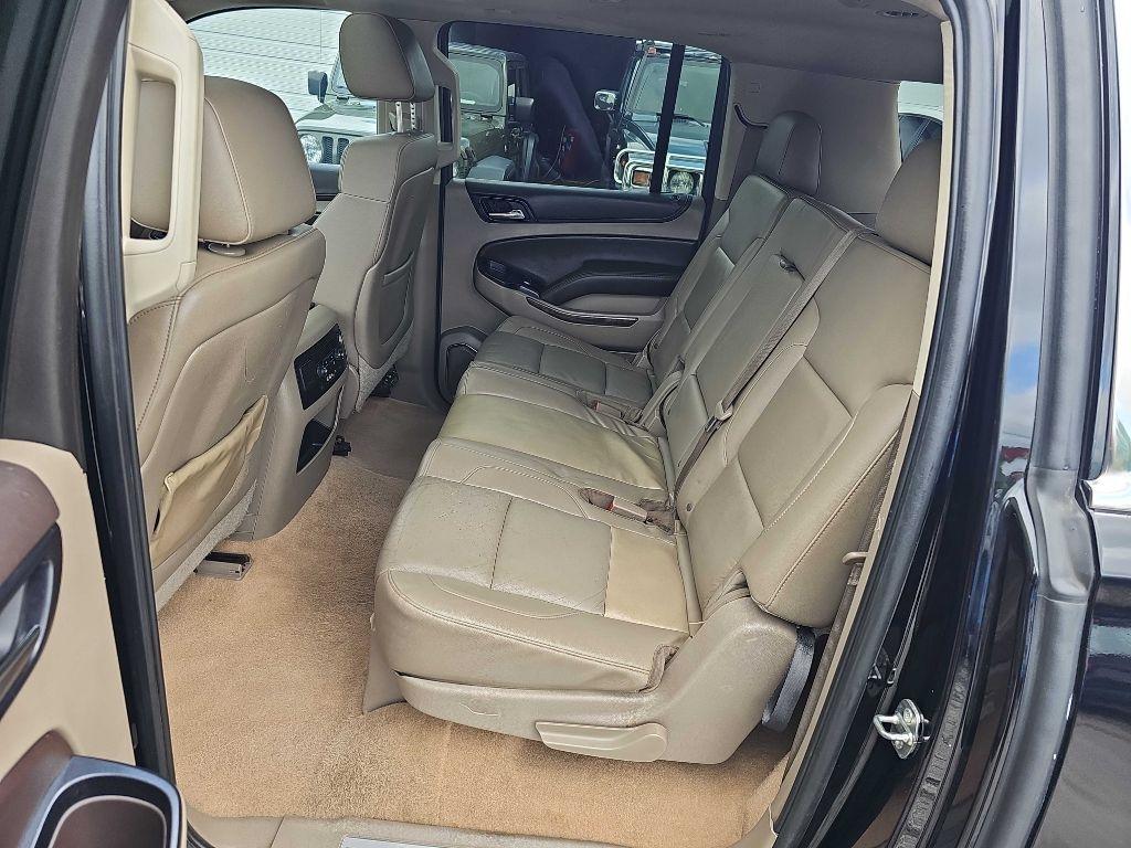 Chevrolet Suburban 4WD 4dr LT 2015