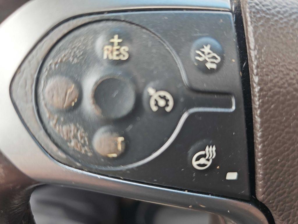 Chevrolet Suburban 4WD 4dr LT 2015