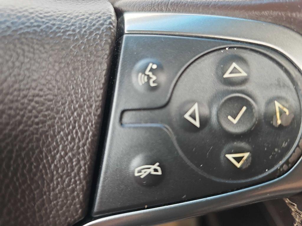 Chevrolet Suburban 4WD 4dr LT 2015