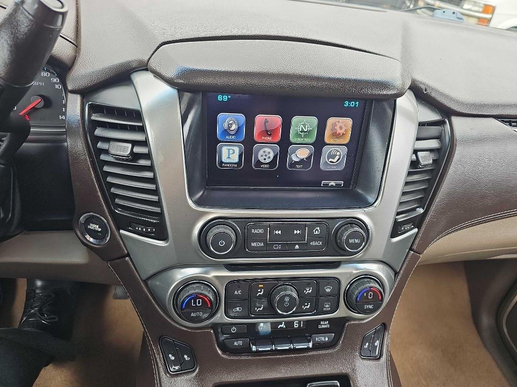 Chevrolet Suburban 4WD 4dr LT 2015