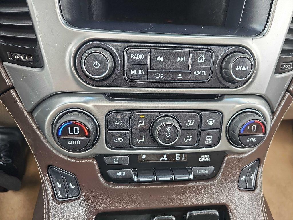 Chevrolet Suburban 4WD 4dr LT 2015