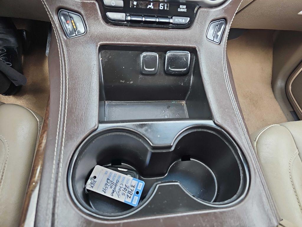 Chevrolet Suburban 4WD 4dr LT 2015