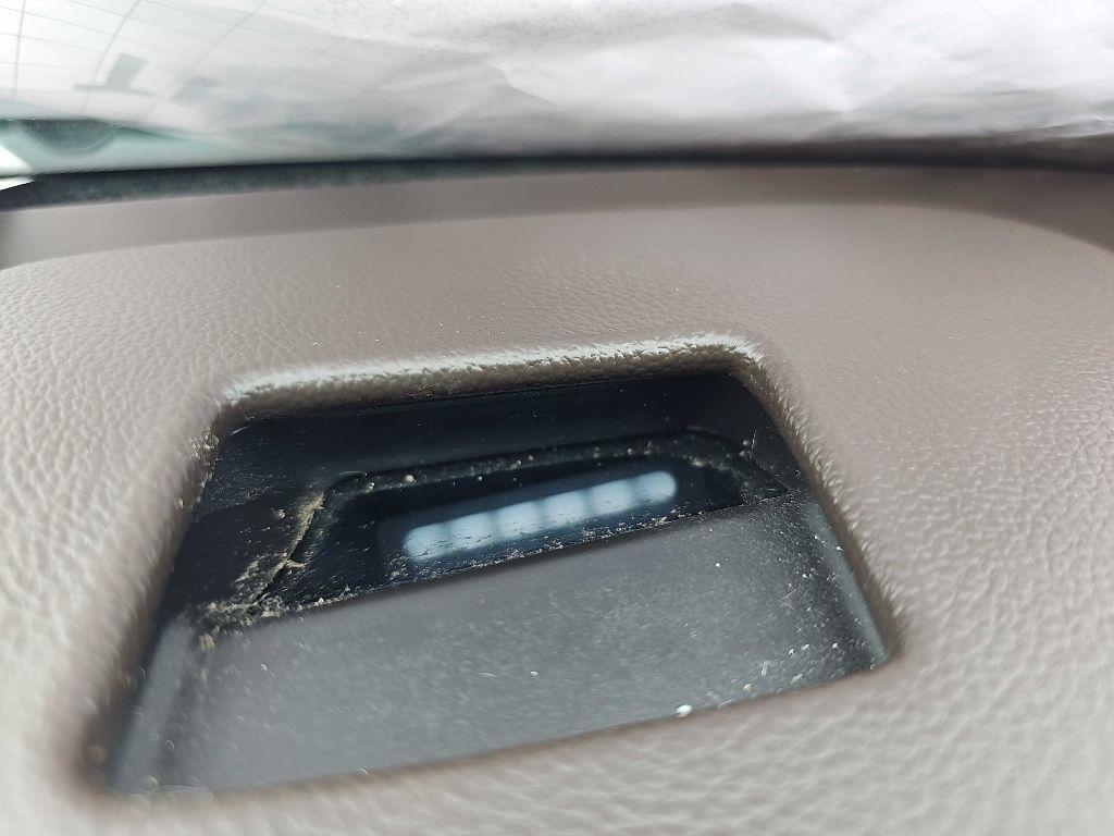 Chevrolet Suburban 4WD 4dr LT 2015