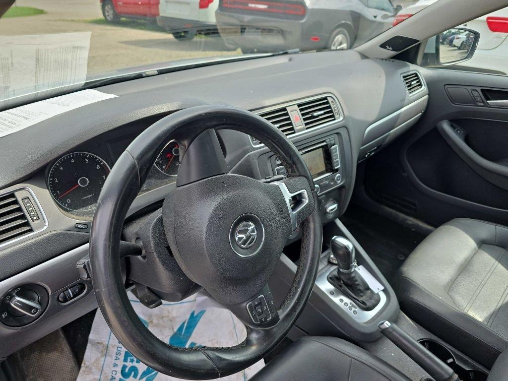 Volkswagen Jetta Sedan  2014