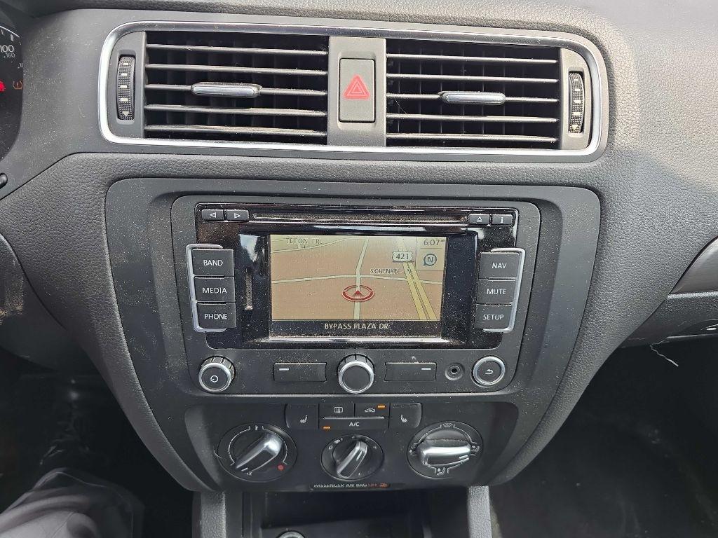 Volkswagen Jetta Sedan  2014