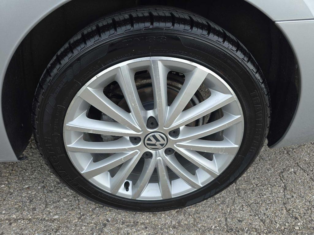 Volkswagen Jetta Sedan  2014