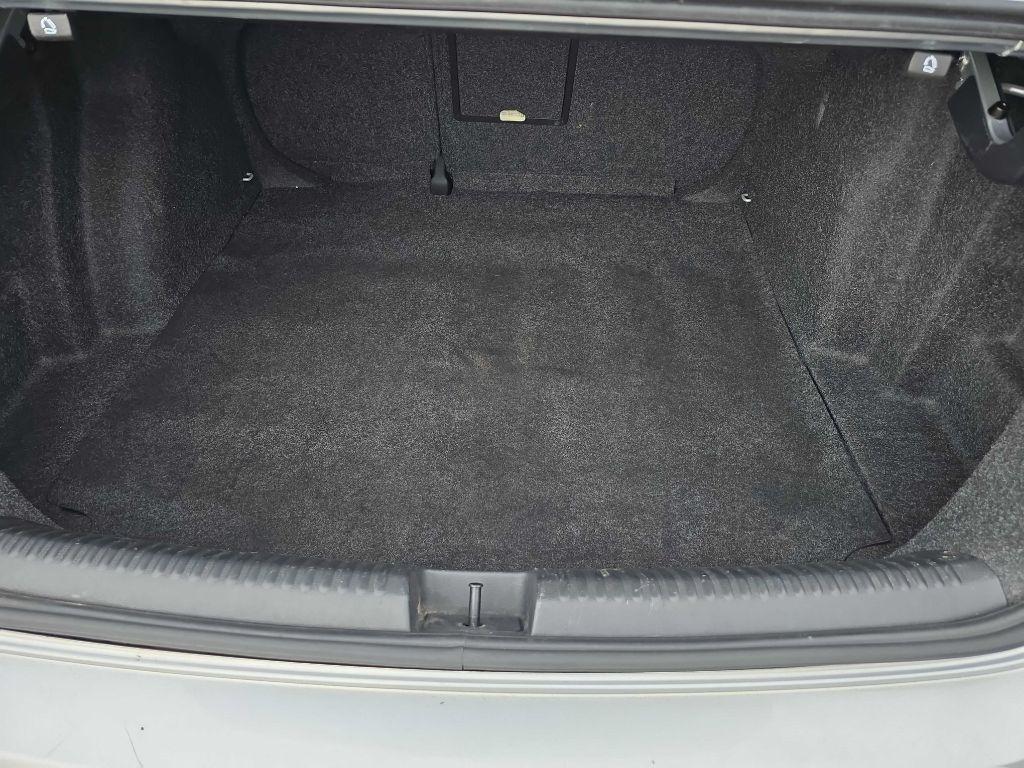 Volkswagen Jetta Sedan  2014