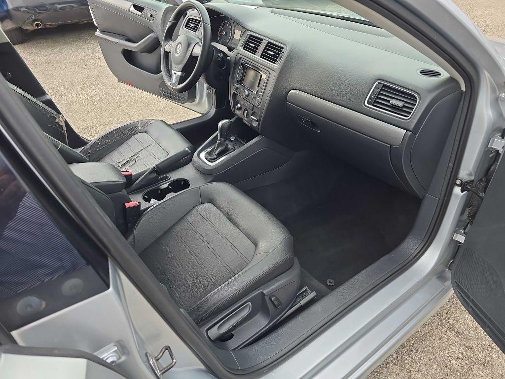 Volkswagen Jetta Sedan  2014