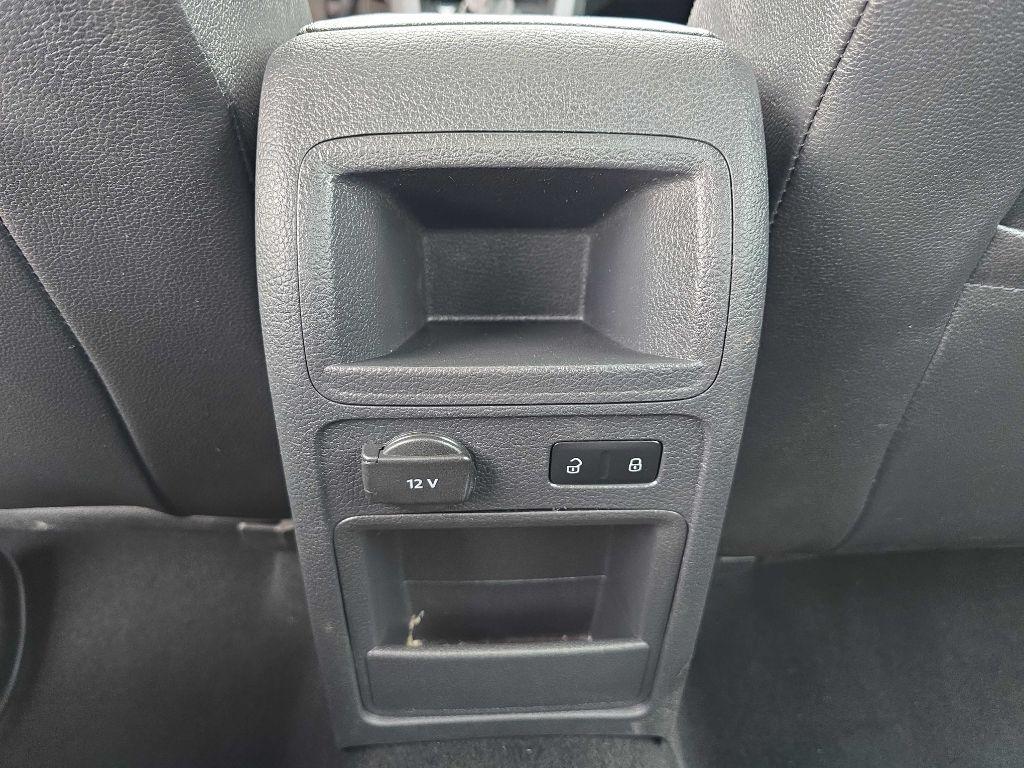 Volkswagen Jetta Sedan  2014