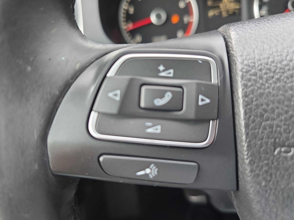 Volkswagen Jetta Sedan  2014