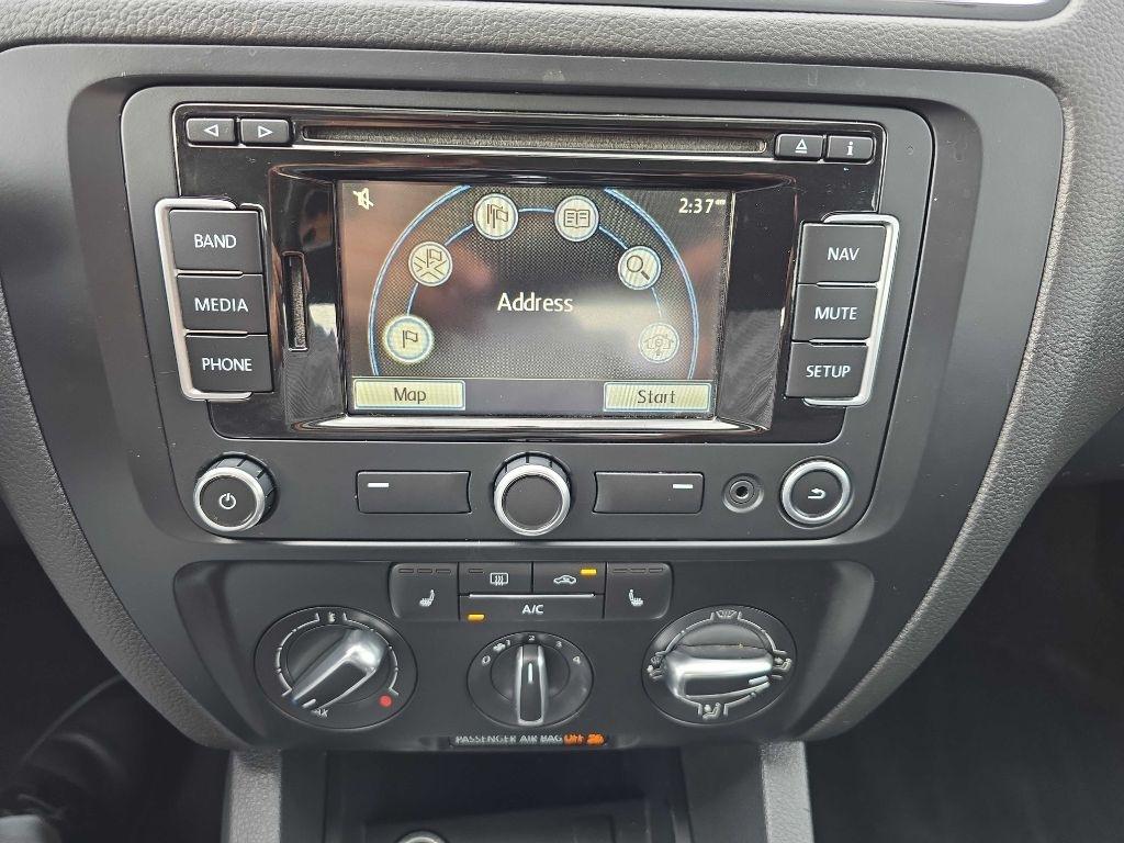 Volkswagen Jetta Sedan  2014